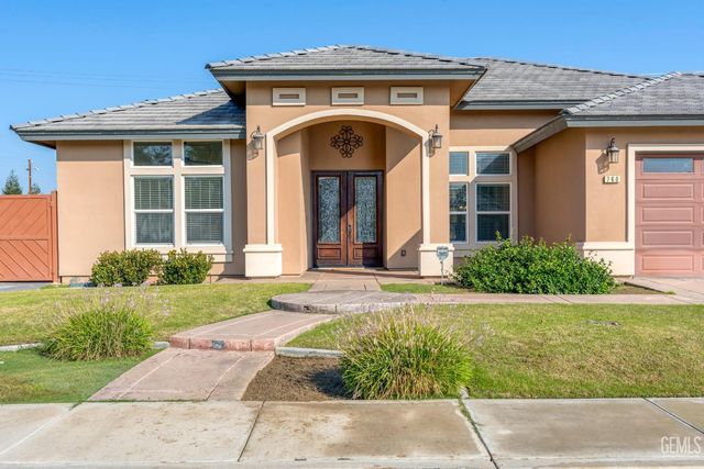 760 Brookside Drive, Shafter, CA 93263