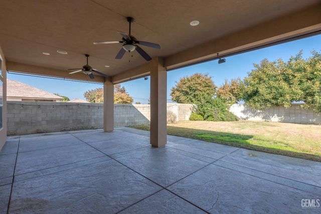 760 Brookside Drive, Shafter, CA 93263