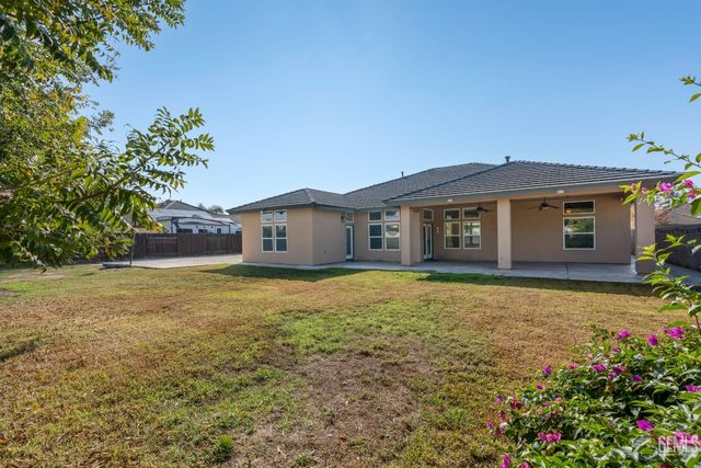 760 Brookside Drive, Shafter, CA 93263