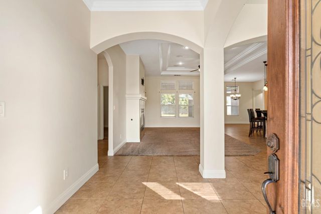 760 Brookside Drive, Shafter, CA 93263