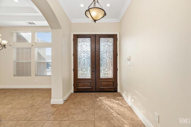 760 Brookside Drive, Shafter, CA 93263