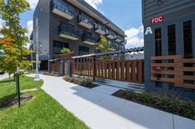 1846 Richmond Avenue, Houston, TX 77098