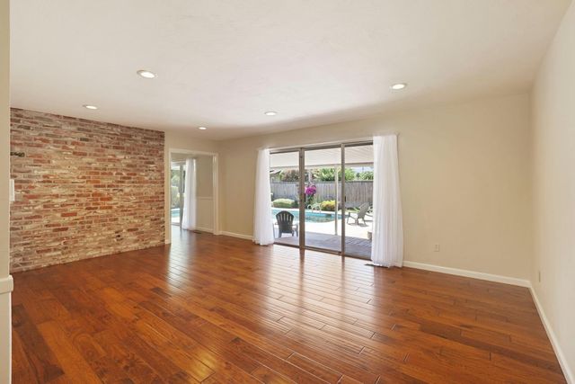 1317 Edgewood Dr, Lodi, CA 95240
