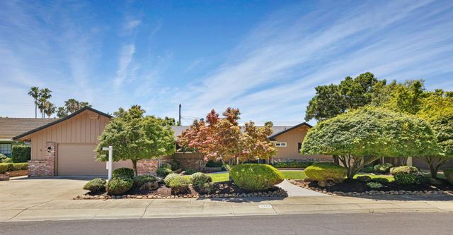 1317 Edgewood Dr, Lodi, CA 95240