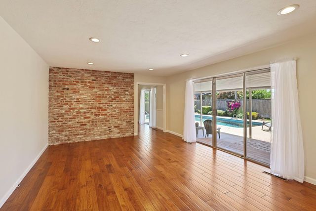 1317 Edgewood Dr, Lodi, CA 95240