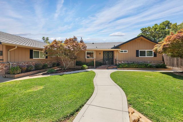 1317 Edgewood Dr, Lodi, CA 95240