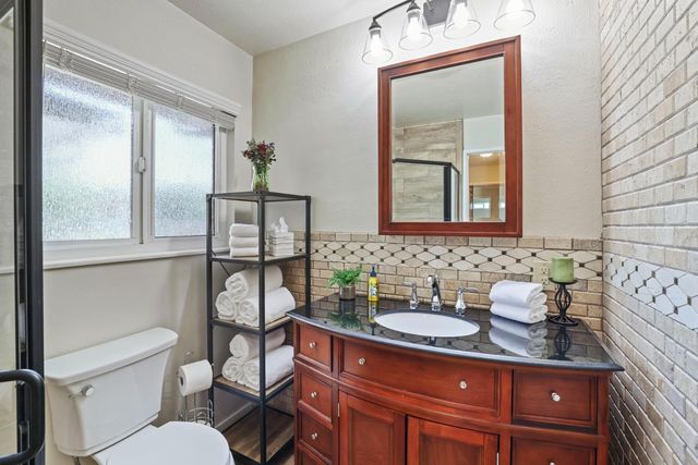 1317 Edgewood Dr, Lodi, CA 95240