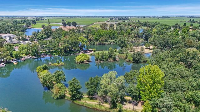 1317 Edgewood Dr, Lodi, CA 95240