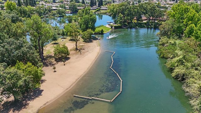 1317 Edgewood Dr, Lodi, CA 95240