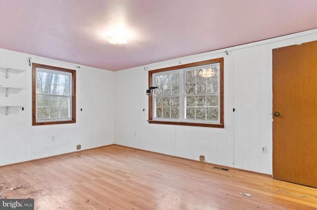 36 WHITE OAK DR, Carlisle, PA 17015