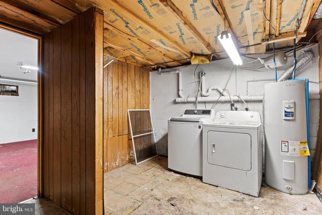 36 WHITE OAK DR, Carlisle, PA 17015