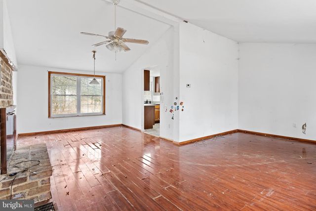 36 WHITE OAK DR, Carlisle, PA 17015