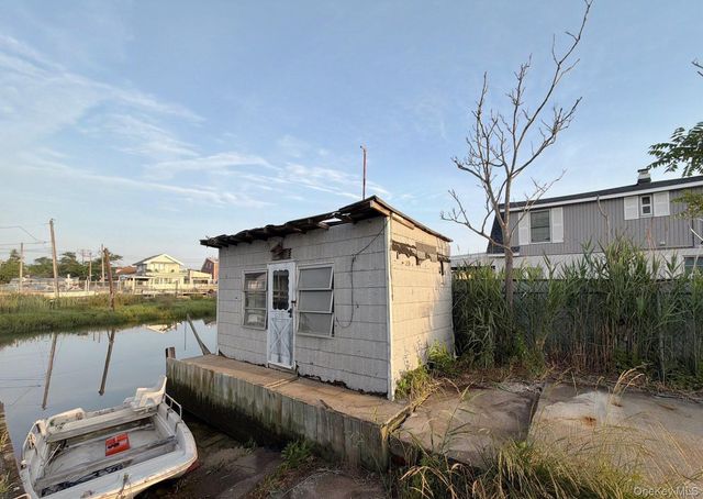 20 Church Street, Howard Beach, NY 11414