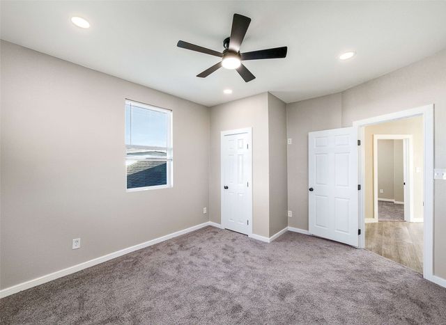 1061 Zmolek Road, Ennis, TX 75119