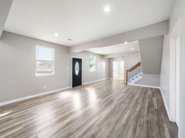 1061 Zmolek Road, Ennis, TX 75119