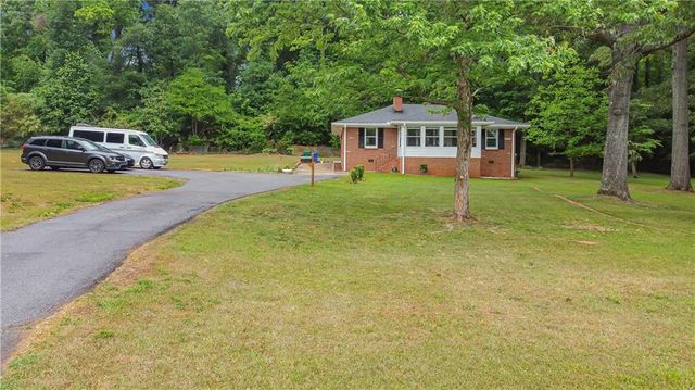 2686 Snapfinger Road, Decatur, GA 30034