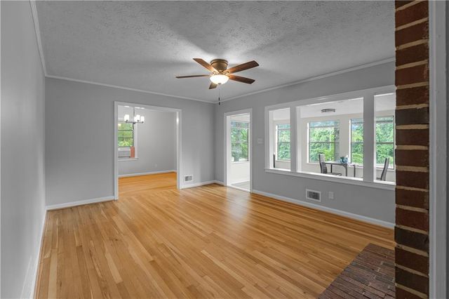 2686 Snapfinger Road, Decatur, GA 30034