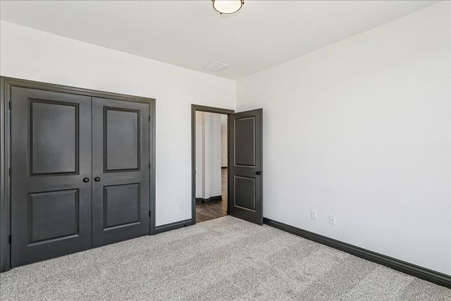 14224 Barn Owl Ct, Wichita, KS 67235