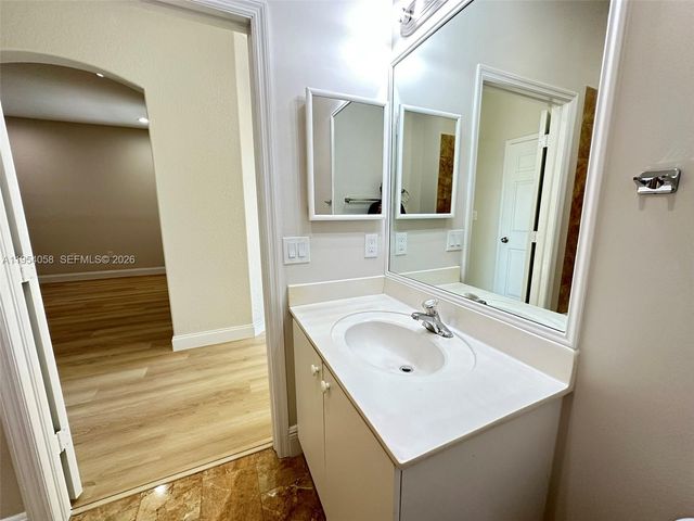 10973 SW 238th Ter, Miami, FL 33032