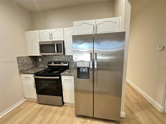 10973 SW 238th Ter, Miami, FL 33032