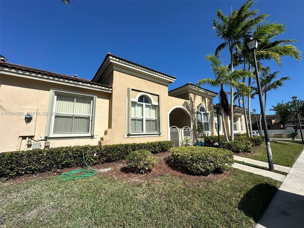 10973 SW 238th Ter, Miami, FL 33032