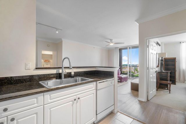 651 OKEECHOBEE Boulevard 1104, West Palm Beach, FL 33401