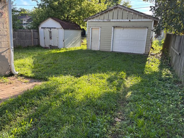 2131 N Dequincy Street, Indianapolis, IN 46218