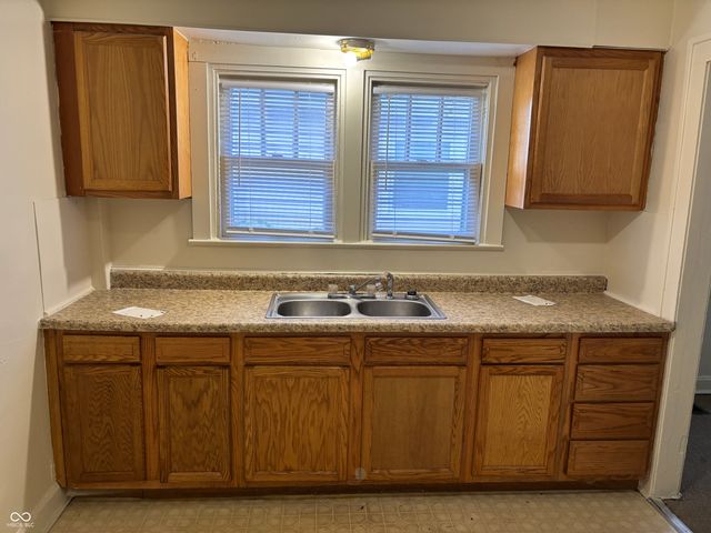 2131 N Dequincy Street, Indianapolis, IN 46218