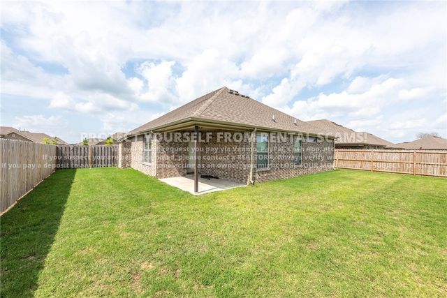 4765 W Wales Drive, Fayetteville, AR 72704