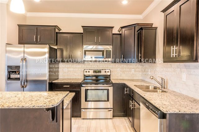 4765 W Wales Drive, Fayetteville, AR 72704