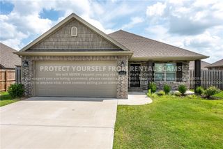 4765 W Wales Drive, Fayetteville, AR 72704