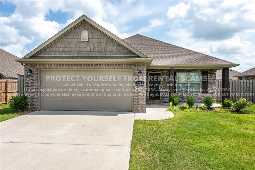 4765 W Wales Drive, Fayetteville, AR 72704