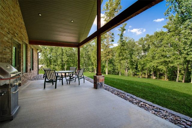 13520 Gooseberry Road, Bentonville, AR 72712