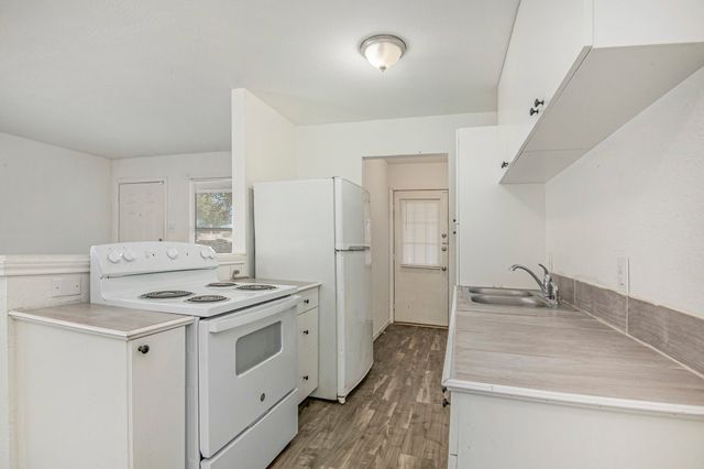 6000 Calloway Court, Fort Worth, TX 76114