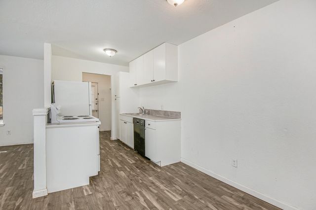 6000 Calloway Court, Fort Worth, TX 76114