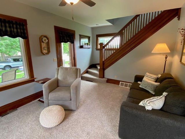 617 S 6th Street, Osage, IA 50461