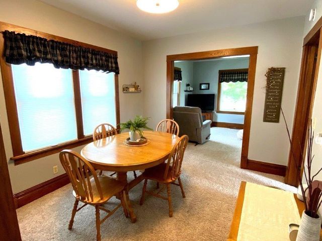 617 S 6th Street, Osage, IA 50461
