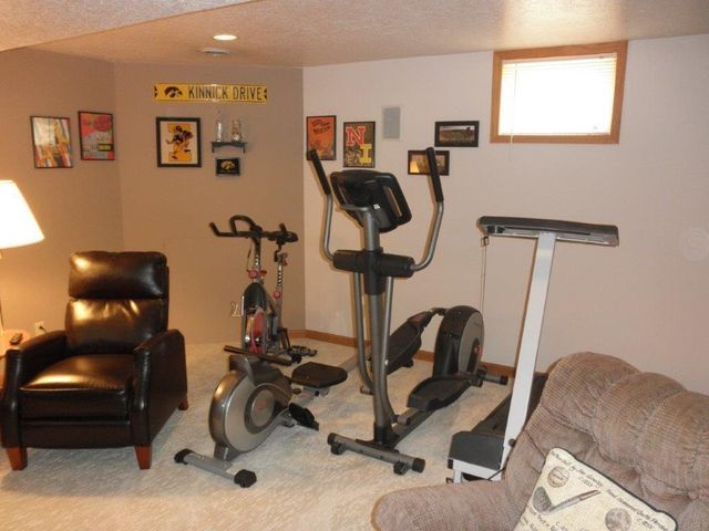 617 S 6th Street, Osage, IA 50461