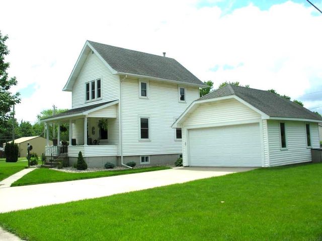 617 S 6th Street, Osage, IA 50461