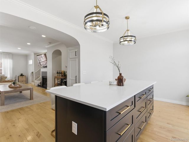 6073 Windemere Lane, Shelby Charter Township, MI 48316