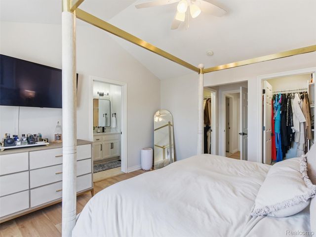 6073 Windemere Lane, Shelby Charter Township, MI 48316