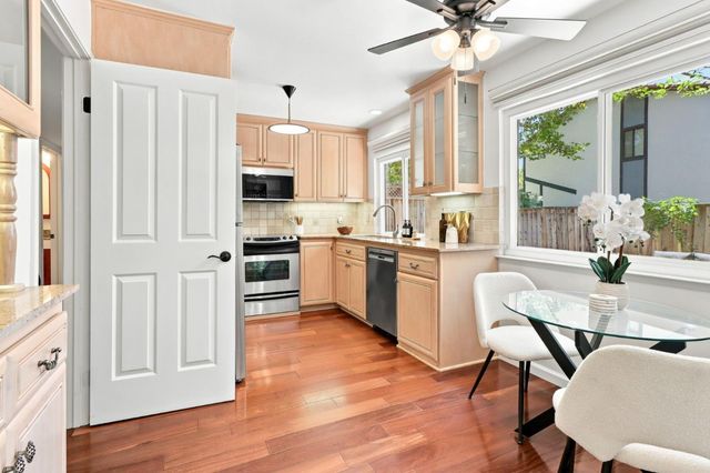 1109 Wright Avenue, Mountain View, CA 94043