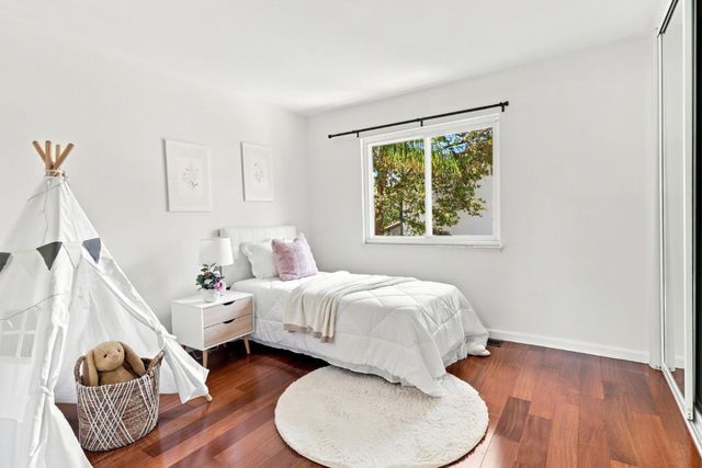 1109 Wright Avenue, Mountain View, CA 94043
