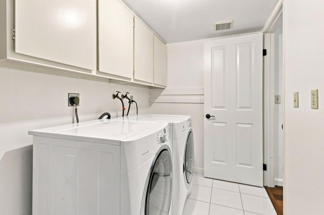 1109 Wright Avenue, Mountain View, CA 94043