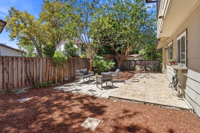 1109 Wright Avenue, Mountain View, CA 94043