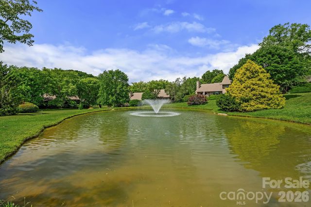 52 Clubside Drive, Asheville, NC 28804