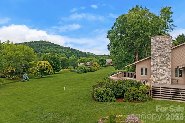 52 Clubside Drive, Asheville, NC 28804