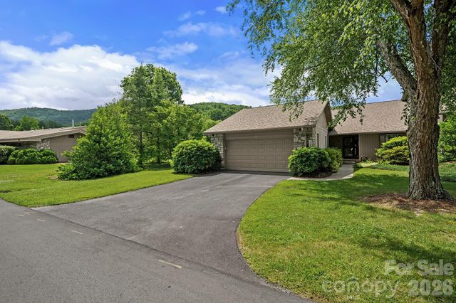 52 Clubside Drive, Asheville, NC 28804