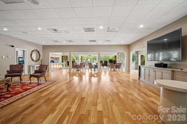 52 Clubside Drive, Asheville, NC 28804