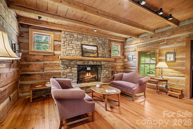 52 Clubside Drive, Asheville, NC 28804
